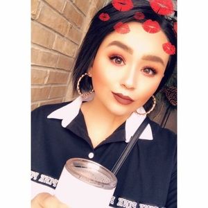 Meet your Posher, Melanie